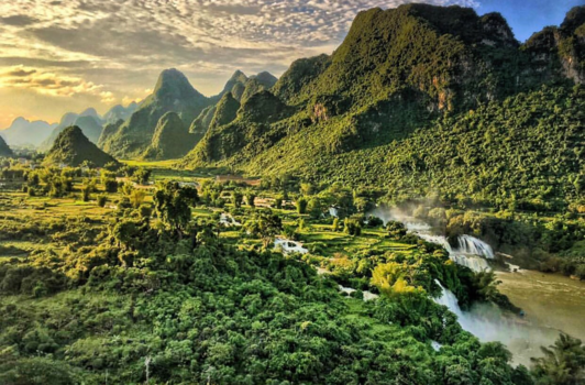 Vietnam - Where Vietnam meets China