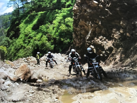 Delhi - Machine en mens, Rothangpas bedwingen.