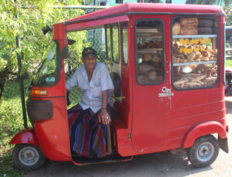 Sri Lanka - Lokale tuk tuk bakker