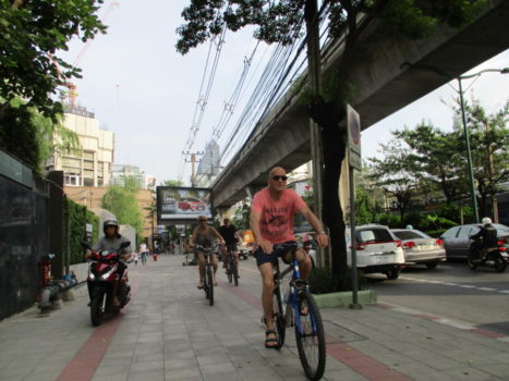 Rondreis Thailand in twee weken - Fietsen door Bangkok.