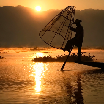 Inle Lake - Fishermen bij sunrise
