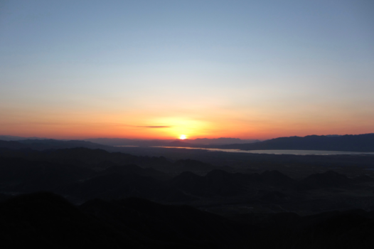 Chinese Muur - Heldere zonsondergang vanaf de Chinese muur