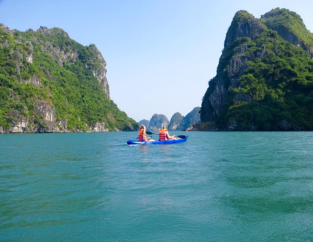 Halong Bay - Halong Bay, Vietnam