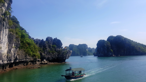 Cat Ba - De kust van Cat Ba Island in Vietnam