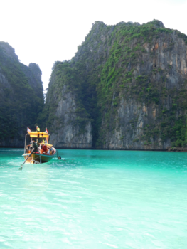 Koh Phi Phi - Like being in a movie - Maya Bay