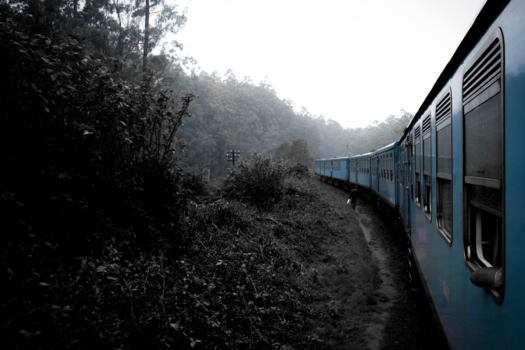 Sri Lanka - Misty railway......