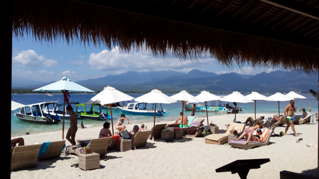 Gili-eilanden - Gili eilanden :  een stop voor een lunch  , op dit eiland met een  mooi uitzicht.
