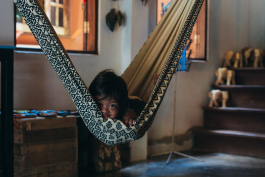 Koh Lanta - Shy little Thai