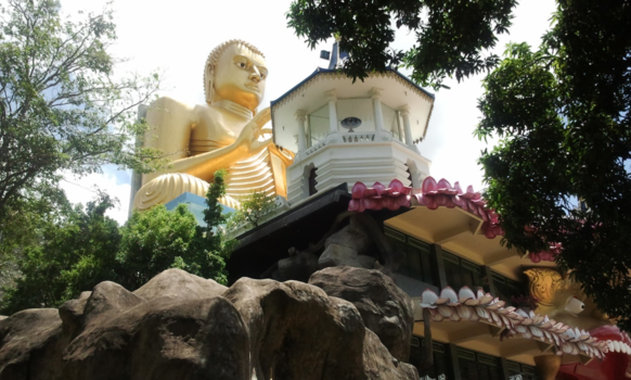 Sri Lanka - gouden Boeddha