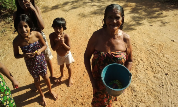 Sri Lanka - Oma met kleinkinderen