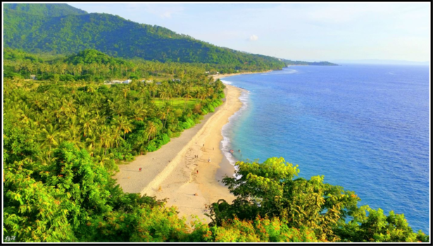 Chinese Muur - Indonesia, Lombok, coastline Senggigi