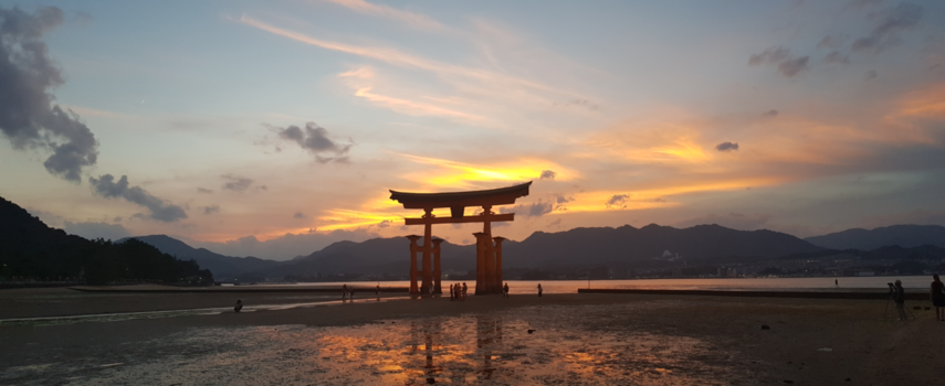 Japan - Schone Zonsondergang op Miyajima eiland