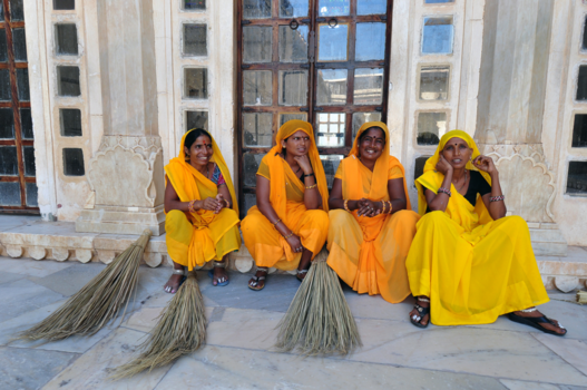 India - The cleaning ladies of Jaipur. Rajasthan, India.