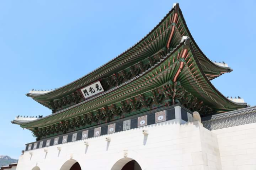 Seoul - Gate through time