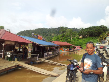 Maleisië - Drijvende restaurantjes