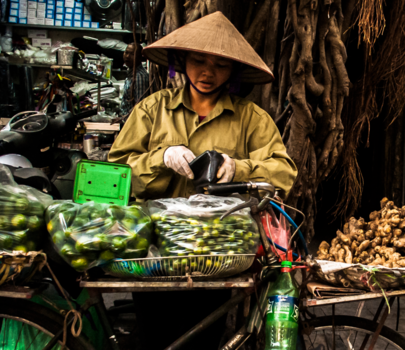 Rondreis Vietnam in twee weken - business as usual in het oude centrum van Hanoi