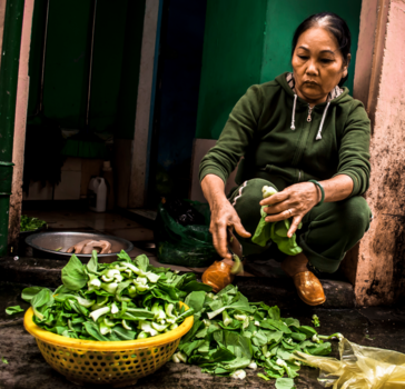 Rondreis Vietnam in twee weken - lunch bereiden
