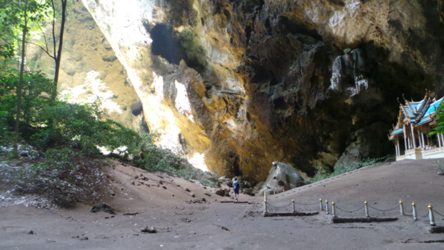Khao Sam Roi Yot National Park - Phraya Nakhon cave