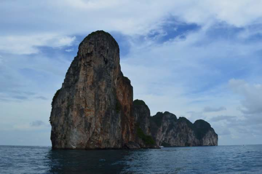 Koh Phi Phi - Koh Phi Phi Leh vanaf het water