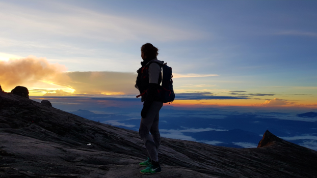 Kota Kinabalu - Sunrise 4.095 meter @ mt. Kinabalu