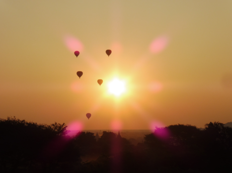 Bagan - Sunrise in Bagan