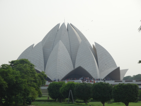 India - Modern gebouw in oude stad Delhi