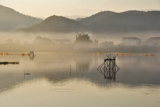 Vietnam - Hồ Lắk