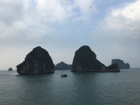 Halong Bay - Rust en symmetrie in Halong Bay