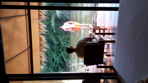 Eilandhoppen in Thailand - genieten aan de rivier quai