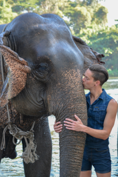 Rondreis Thailand in vier weken - Best friends come in all shapes  and sizes 💙