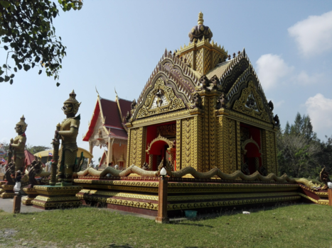 Khao Sam Roi Yot National Park - Tempel in Pak Nam Pran Thailand