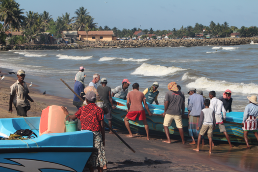 Sri Lanka - met vereende krachten en hulp vd golven