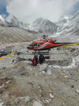 Everest Base Camp - Rescue from Everest