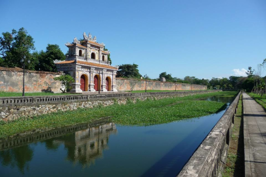 Vietnam - Hue reflection