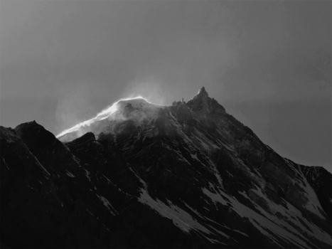 Annapurna Trail Trek - Wind above Annapurna