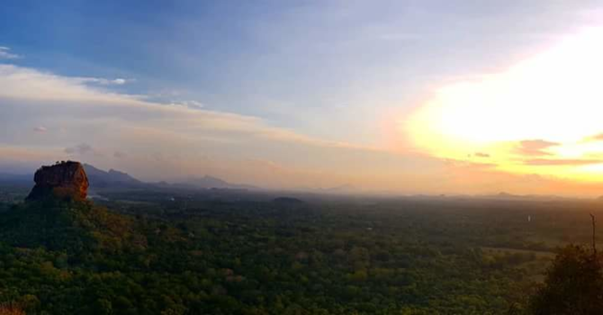 Sri Lanka - Op de Pidurangala rock