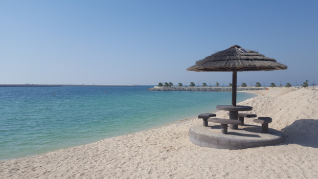 Dubai - Verlaten strand tijdens ramadan