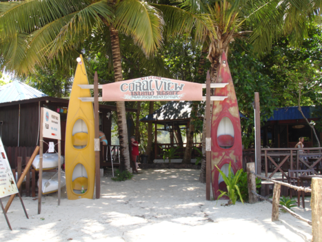 Perhentian Islands - De entree bij onze bungalows....
