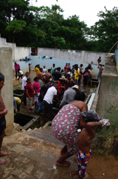 Sri Lanka - Zondagse badbeurt Sri Lanka.