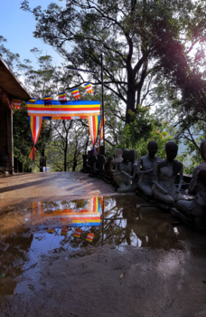 Adam's Peak - versiering onderweg naar beneden