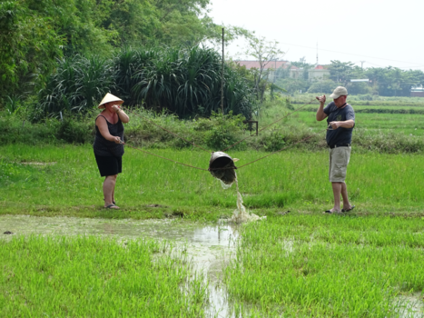 Rondreis Vietnam in twee weken - Voorbereiding op het rijstveld