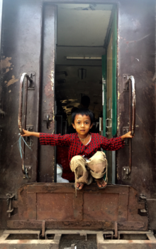 Pyin Oo Lwin - Train ride to Hsipaw