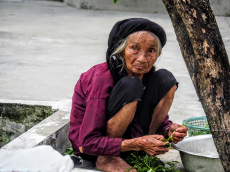 Rondreis Noord-Vietnam - Authentieke dame. Doe dit een na!!!!