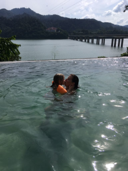 Maleisië - Kroelmoment in Belum