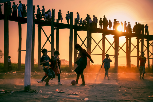 Myanmar - Perfecte zonsondergang in een bijzonder land