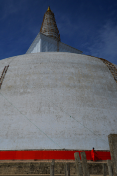 Anuradhapura - Een rustig Anuradhapura ... 2 dagen na de aanslagen in Sri Lanka