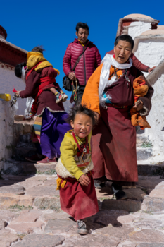Tibet - Nieuwsgierig naar die gekke Nederlanders in het Potala Palace, Lhasa