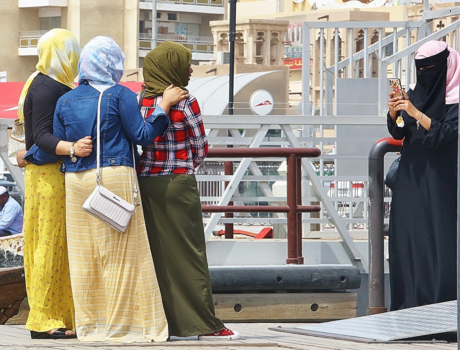 Dubai Deira - Lach eens naar het vogeltje...