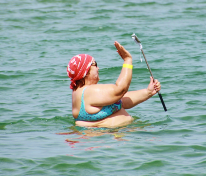 Dubai - Baboesjka zwaait naar het thuisfront