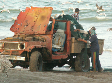 Oman - zo goed als nieuwe landrover